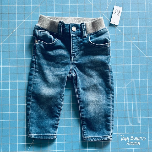 NWT Unisex Sz 12-18m Baby Gap My First Easy Slim Pull On Denim Jeans x 2 - Picture 1 of 3